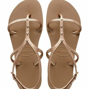 Rose gold havaianas flip flops sz 9/10